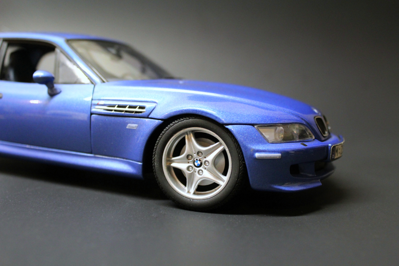 Illustration for article titled 1:18 BMW Z3 M Coupe by UT Models